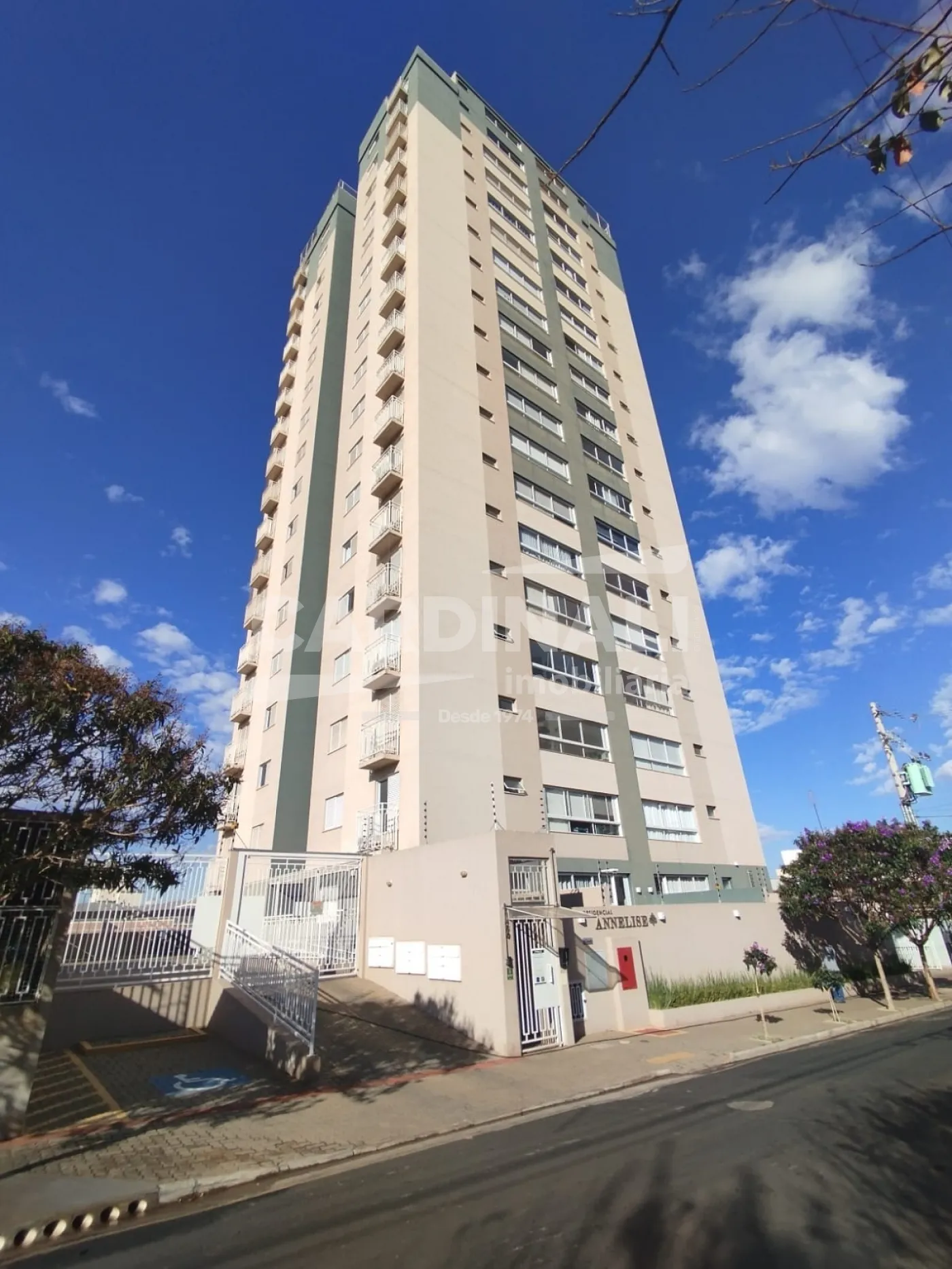 Apartamento / Padr&atilde;o em S&atilde;o Carlos 