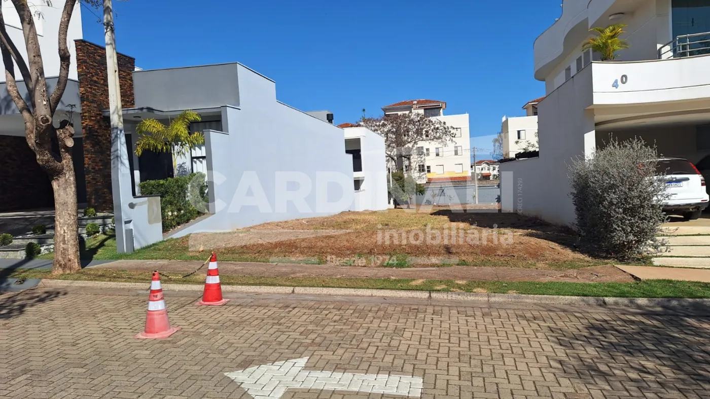 Terreno / Condom&iacute;nio em S&atilde;o Carlos 