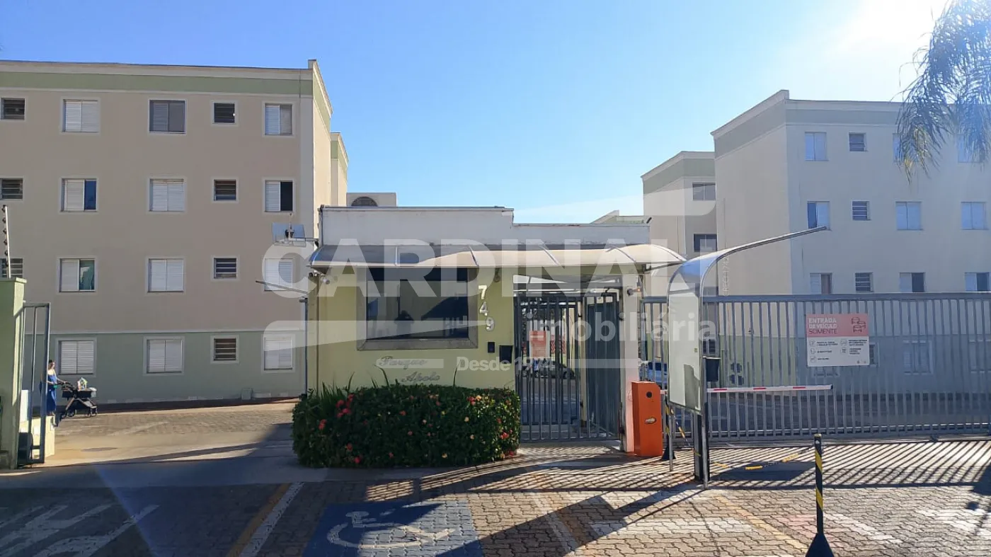 Apartamento / Padr&atilde;o em Araraquara Alugar por R$700,00