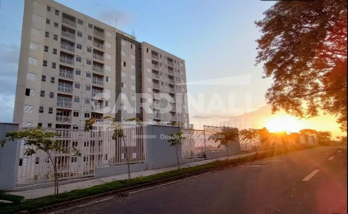 Apartamento / Padr&atilde;o em Campinas Alugar por R$2.300,00