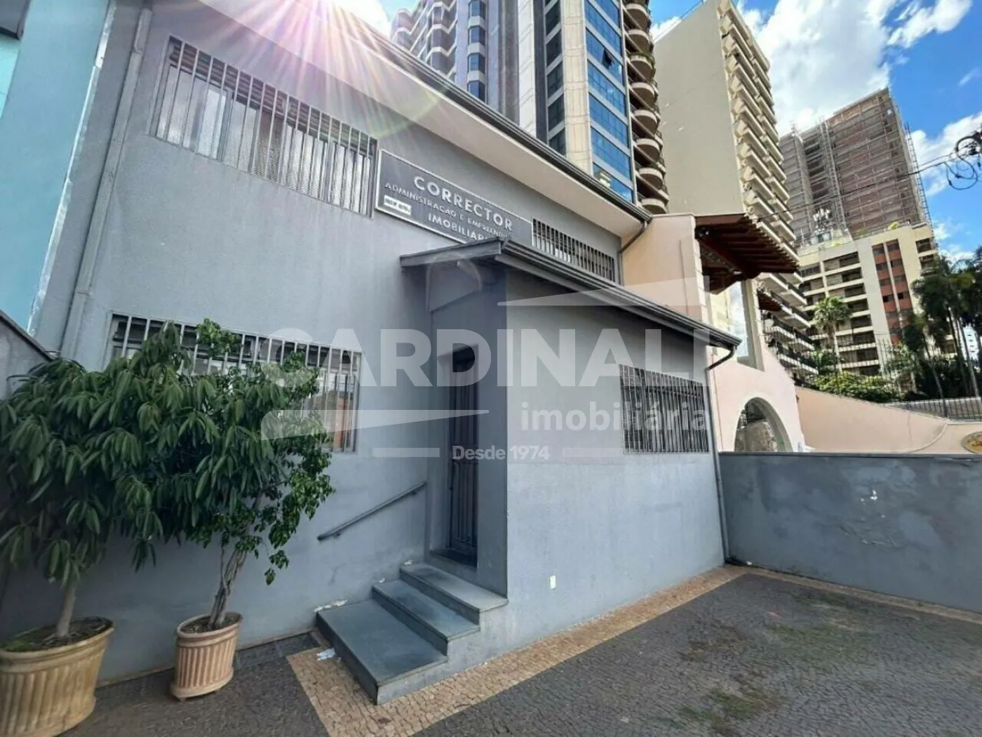 Comercial / Ponto Comercial em Campinas Alugar por R$13.500,00