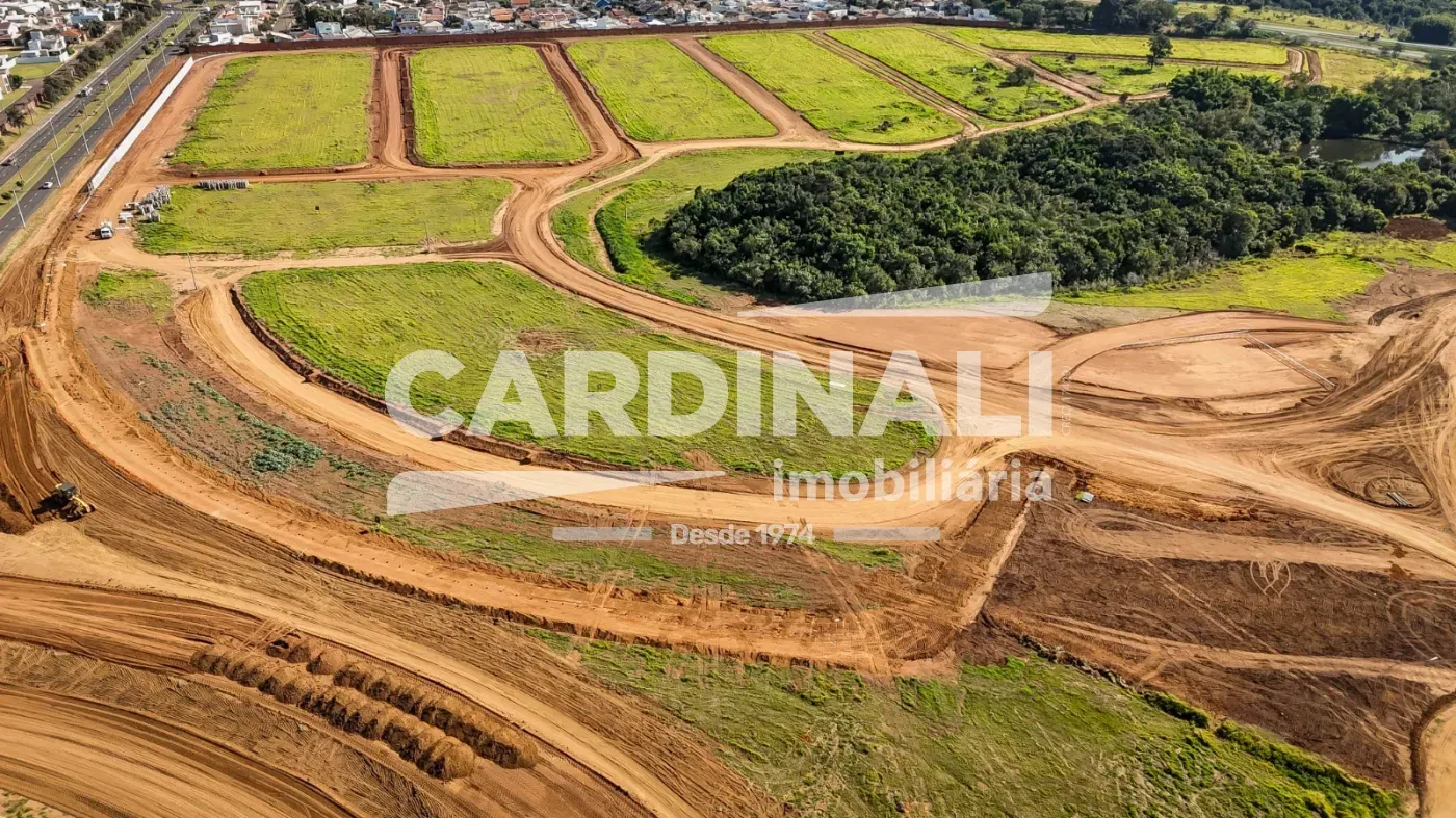 Terreno / Condom&iacute;nio em S&atilde;o Carlos 