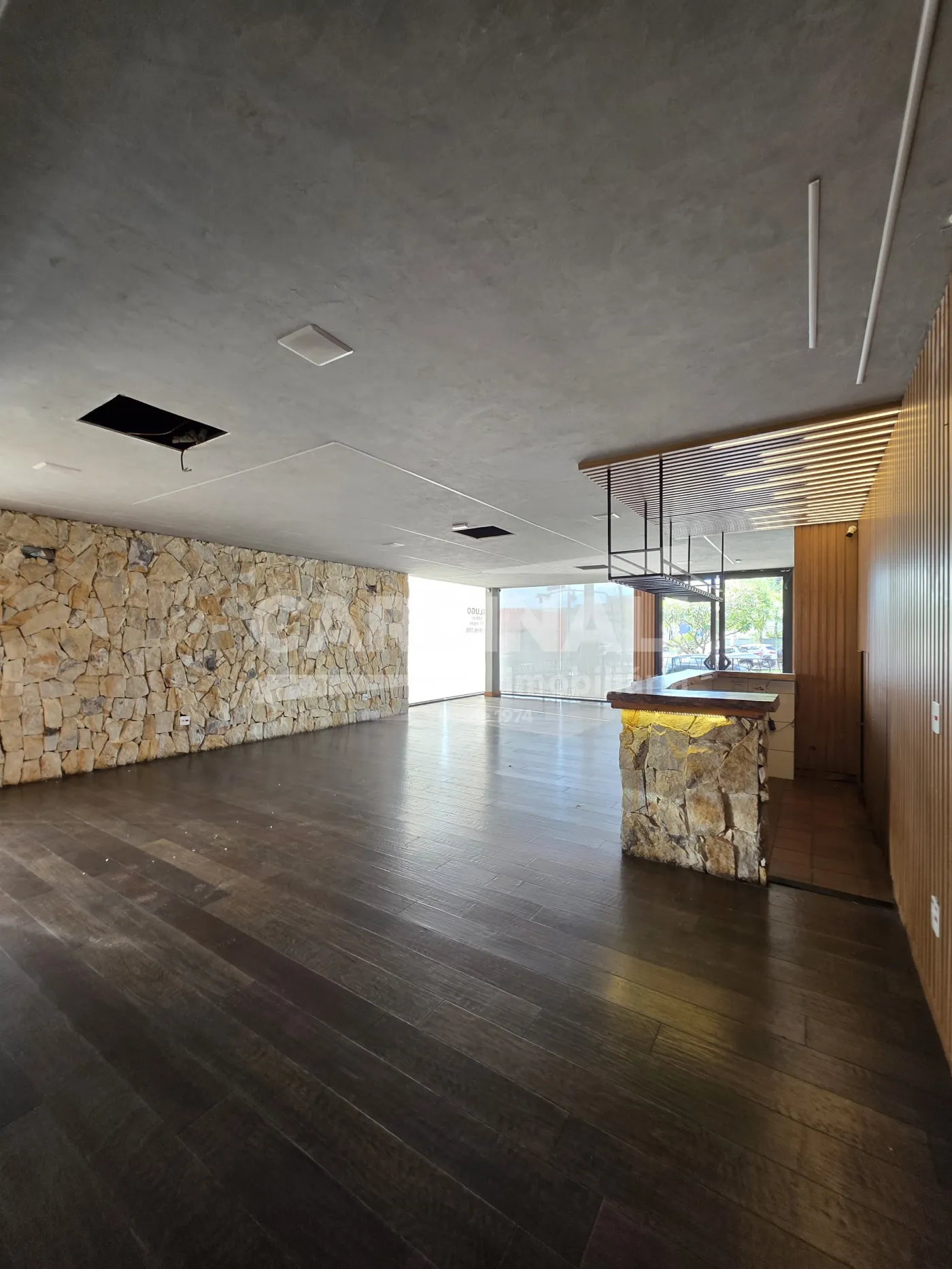 Comercial / Pr&eacute;dio sem Condom&iacute;nio em Ribeir&atilde;o Preto Alugar por R$36.500,00