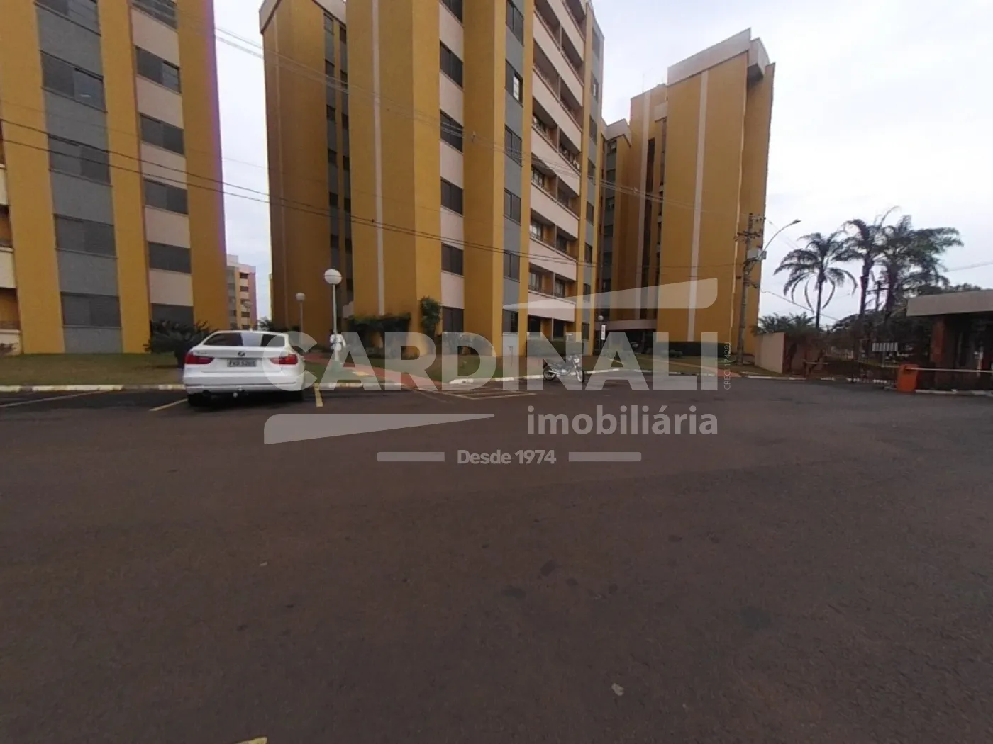 Apartamento / Padrão em São Carlos 