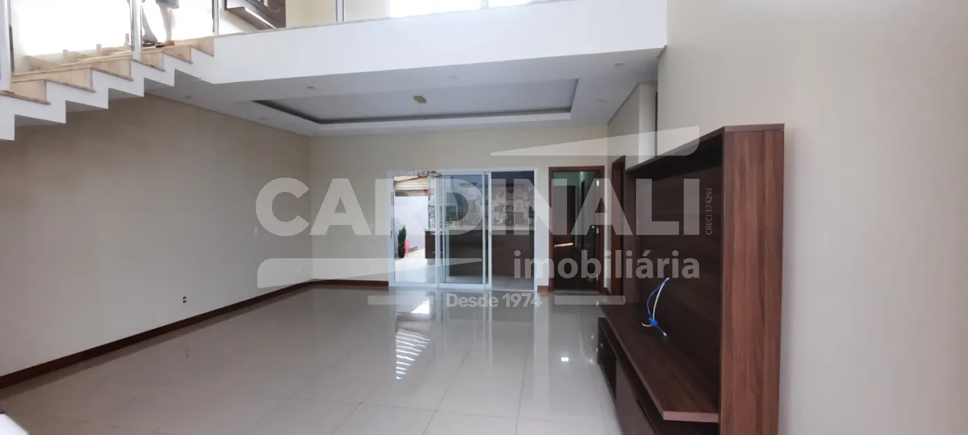 Casa / Condom&iacute;nio em S&atilde;o Carlos 