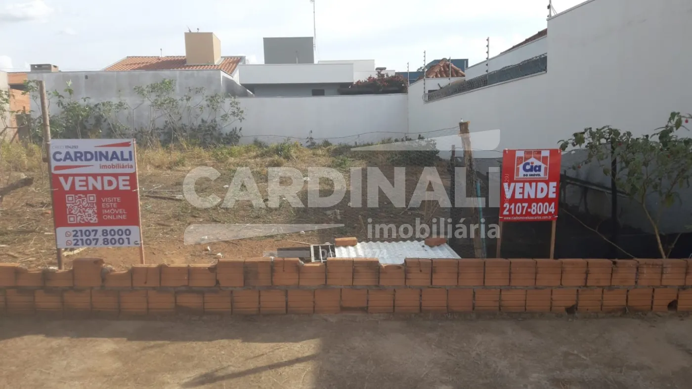 Terreno / Padr&atilde;o em S&atilde;o Carlos 