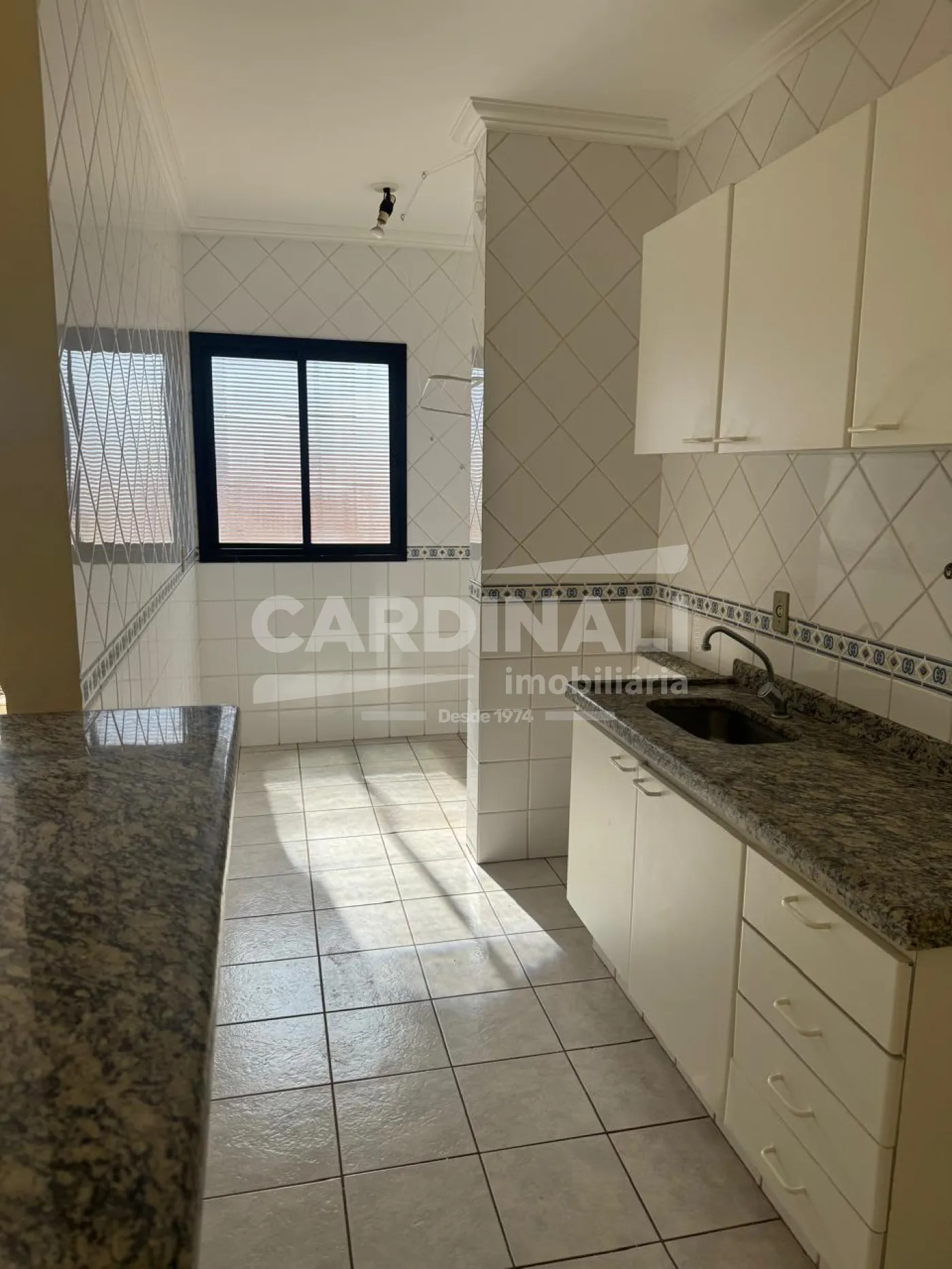 Alugar Apartamento / Padr&atilde;o em Ribeir&atilde;o Preto R$ 1.540,00 - Foto 5