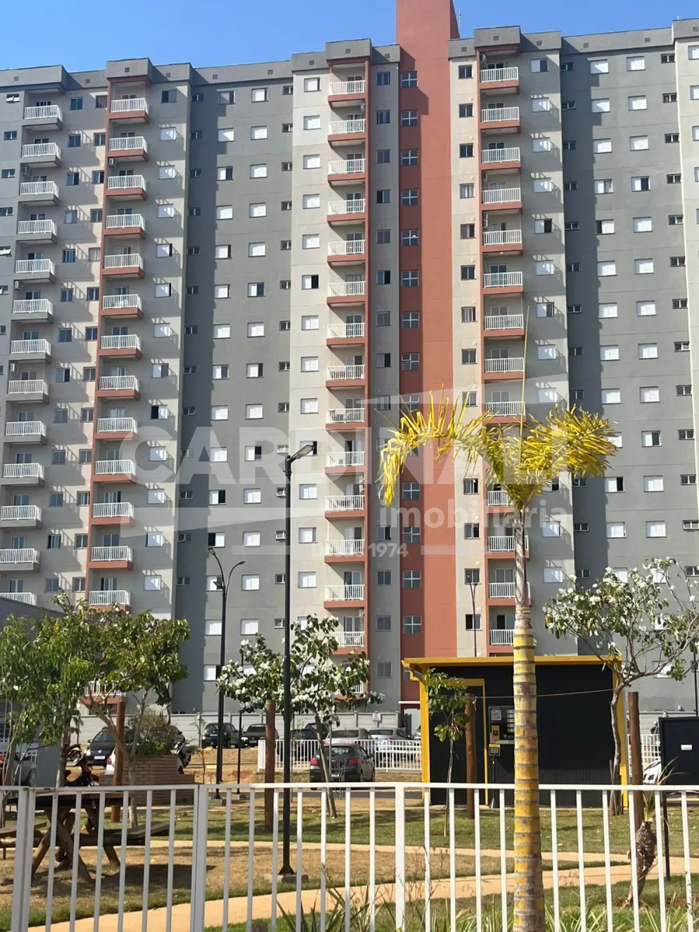 Comprar Apartamento / Padr&atilde;o em Araraquara R$ 240.000,00 - Foto 1