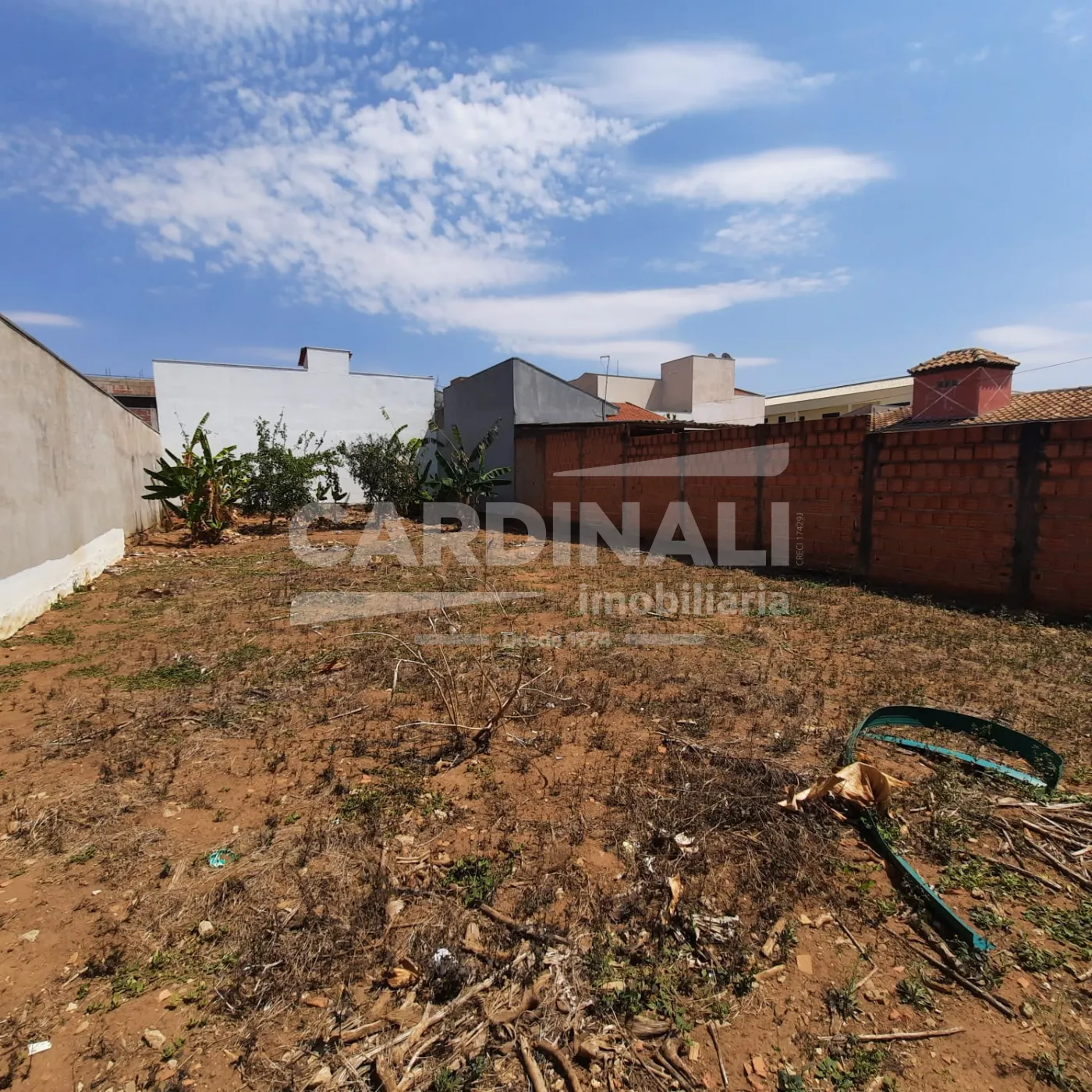 Terreno / Padr&atilde;o em S&atilde;o Carlos 