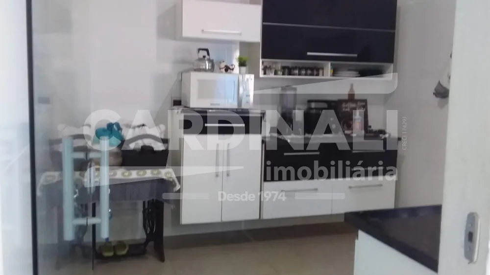 Comprar Casa / Padr&atilde;o em Araraquara R$ 340.000,00 - Foto 5