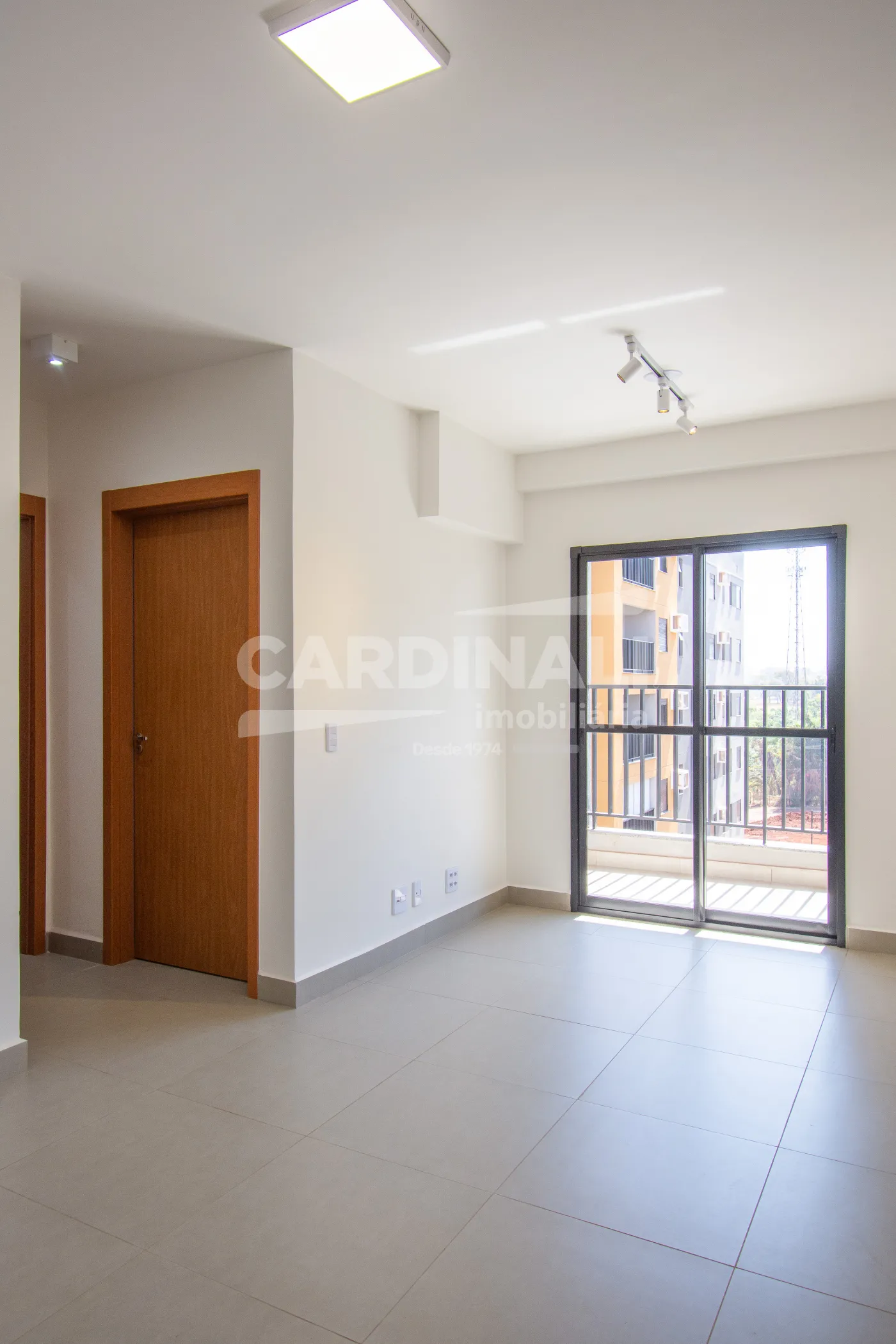 Apartamento / Padr&atilde;o em Bonfim Paulista (Ribeir&atilde;o Preto) Alugar por R$2.300,00