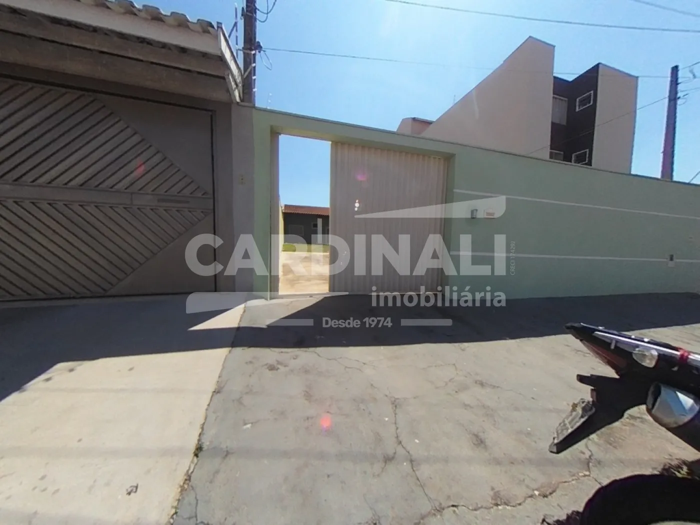 Casa / Padr&atilde;o em S&atilde;o Carlos Alugar por R$1.667,00