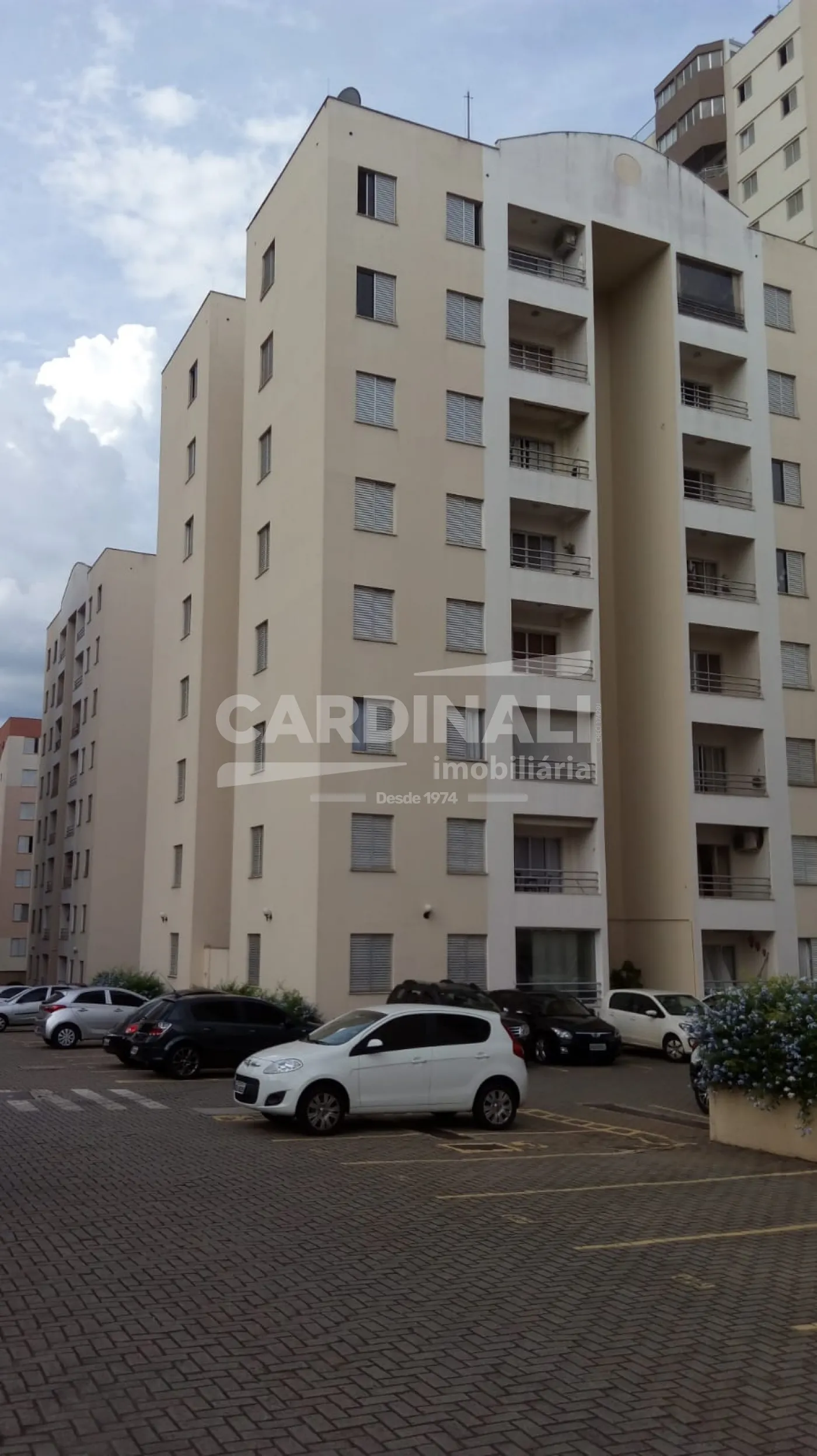 Apartamento / Padr&atilde;o em Campinas Alugar por R$3.000,00