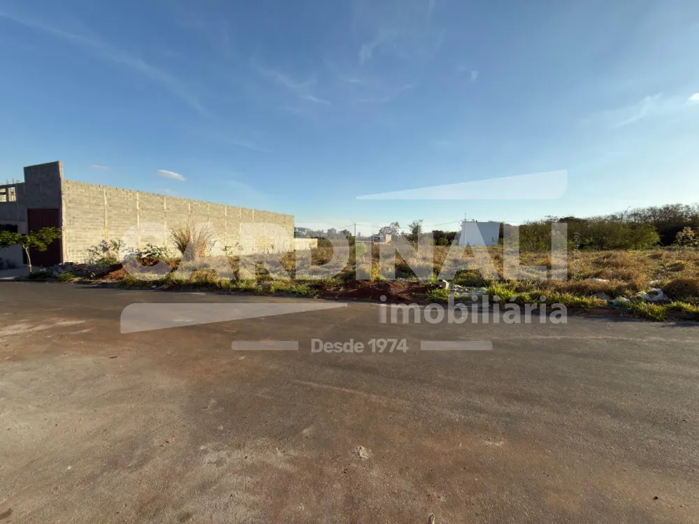 Comprar Terreno / Padr&atilde;o em S&atilde;o Carlos R$ 176.800,00 - Foto 1