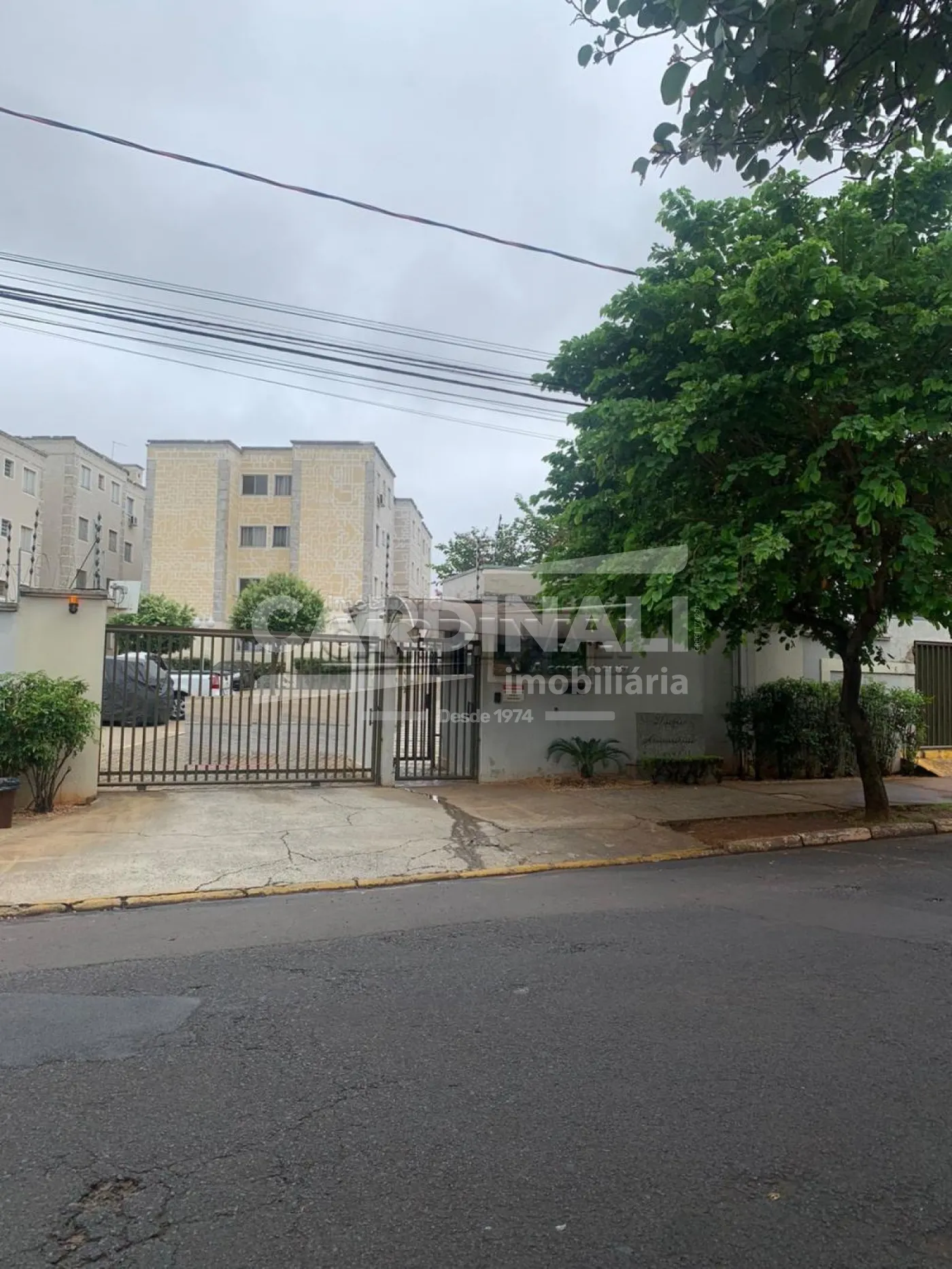 Apartamento / Padr&atilde;o em Araraquara Alugar por R$1.100,00