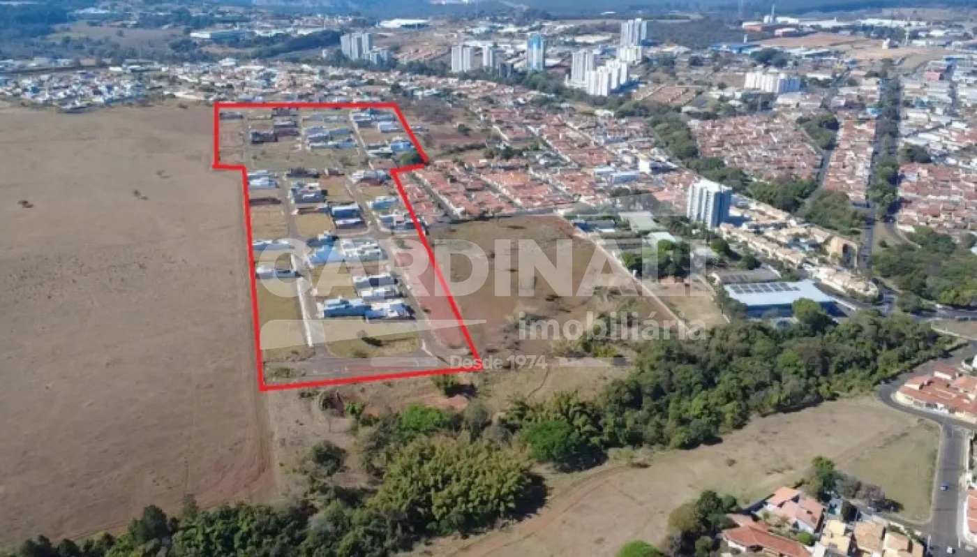 Terreno / Padr&atilde;o em S&atilde;o Carlos 