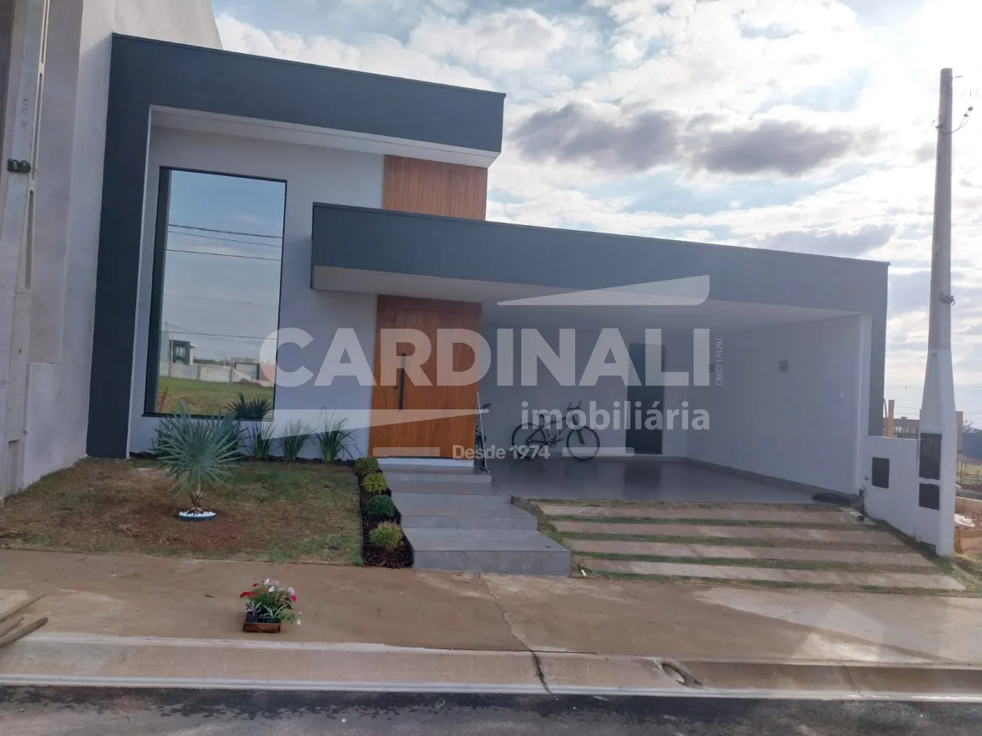 Casa / Condom&iacute;nio em S&atilde;o Carlos 