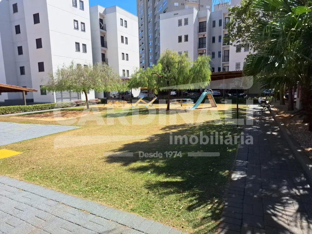 Comprar Apartamento / Padr&atilde;o em Araraquara R$ 235.000,00 - Foto 3