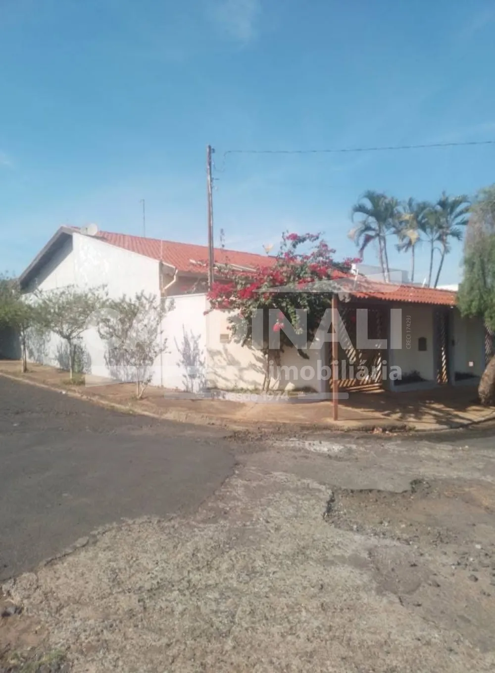 Comprar Casa / Padr&atilde;o em Am&eacute;rico Brasiliense R$ 690.000,00 - Foto 1