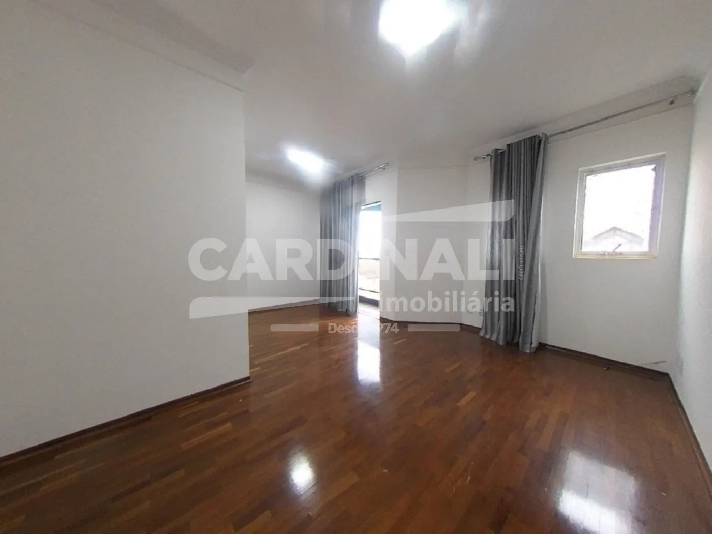 Apartamento / Apartamento sem condom&iacute;nio em S&atilde;o Carlos Alugar por R$2.200,00