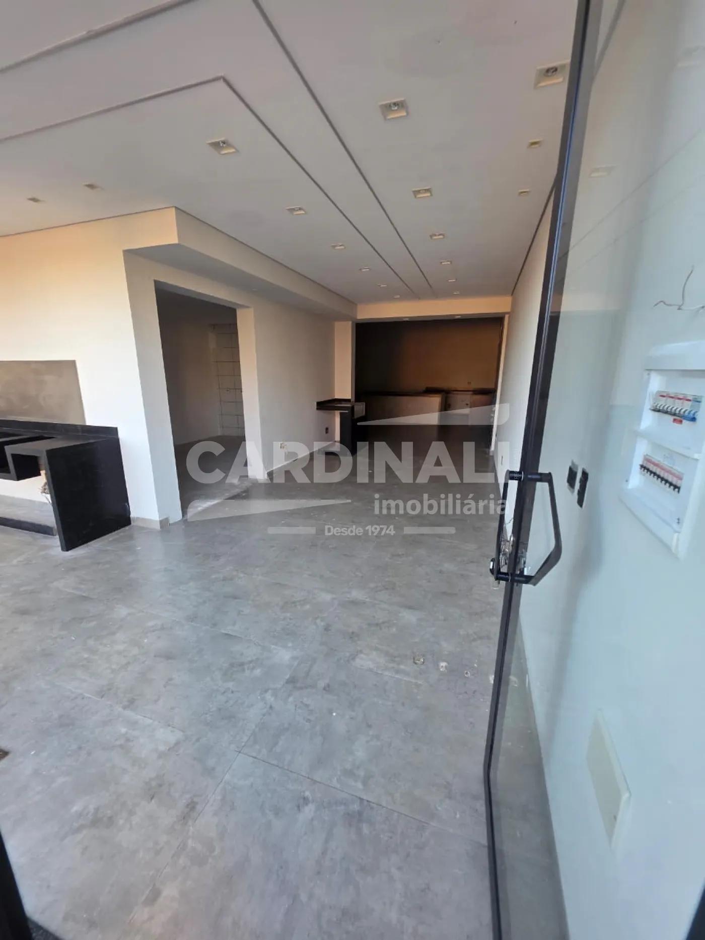 Comercial / Sal&atilde;o em Ribeir&atilde;o Preto Alugar por R$8.500,00