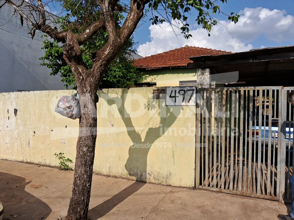 Comprar Casa / Padr&atilde;o em Am&eacute;rico Brasiliense R$ 350.000,00 - Foto 1