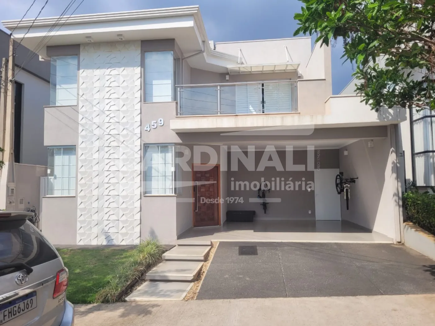 Casa / Condom&iacute;nio em S&atilde;o Carlos 