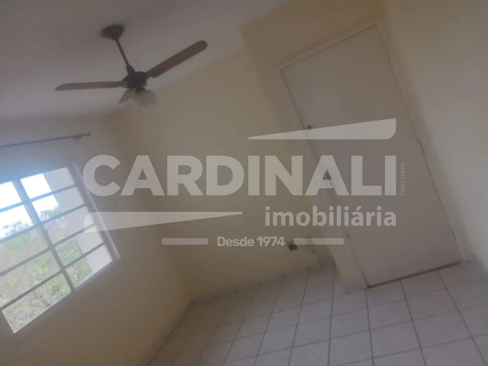Comprar Apartamento / Padr&atilde;o em Araraquara R$ 150.000,00 - Foto 4