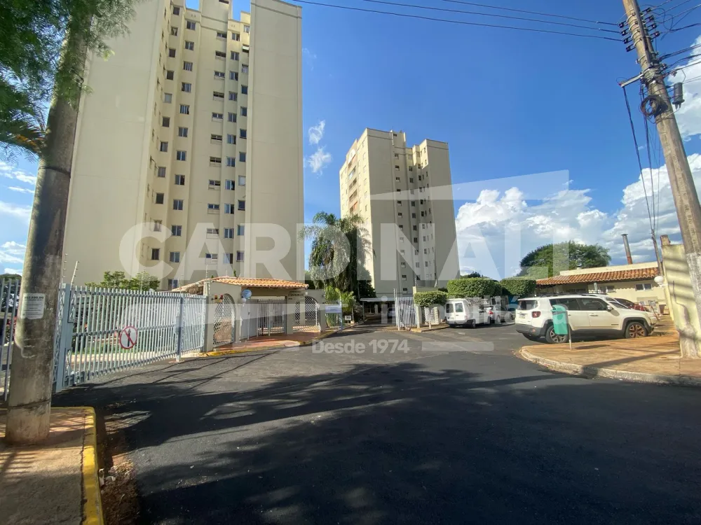 Comprar Apartamento / Padr&atilde;o em Araraquara R$ 320.000,00 - Foto 1