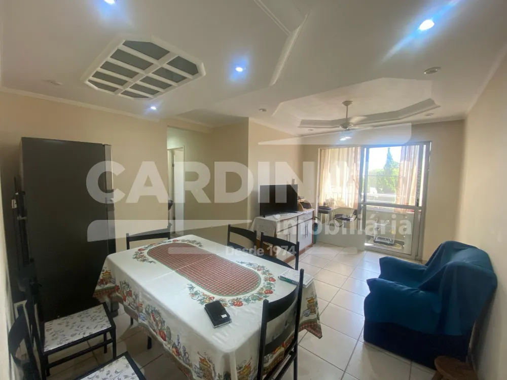 Comprar Apartamento / Padr&atilde;o em Araraquara R$ 320.000,00 - Foto 3