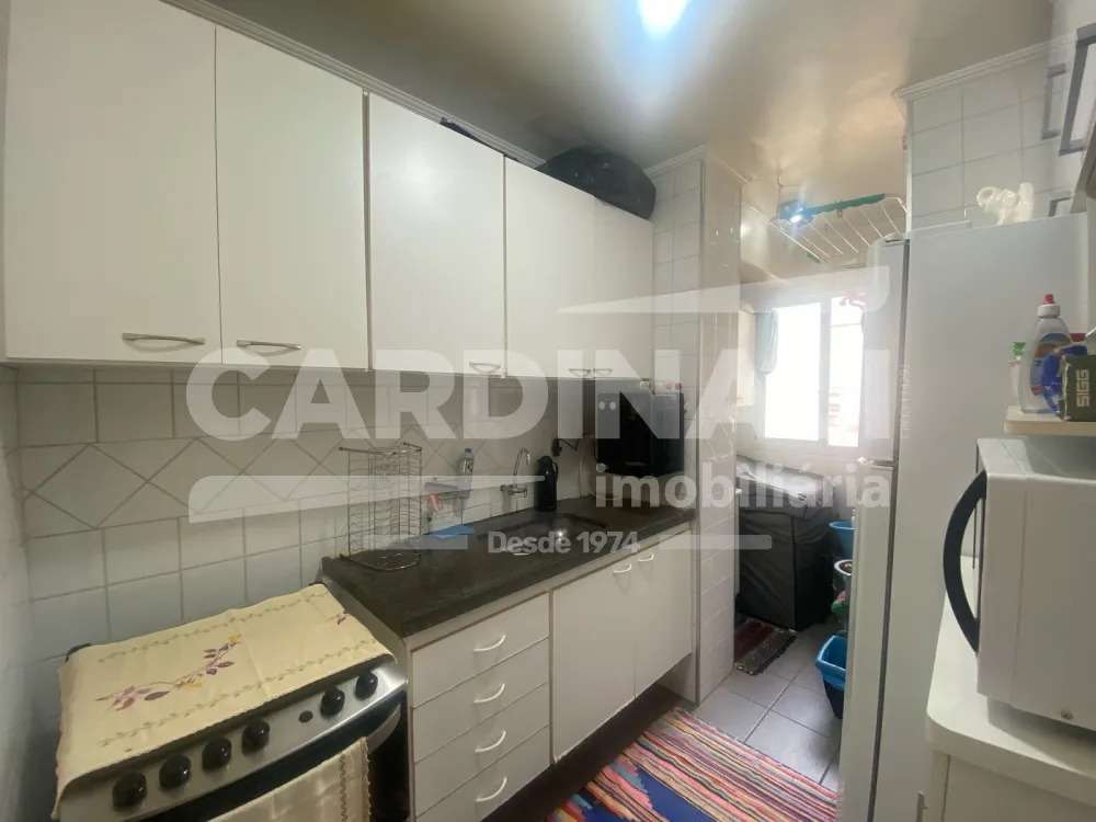 Comprar Apartamento / Padr&atilde;o em Araraquara R$ 320.000,00 - Foto 6