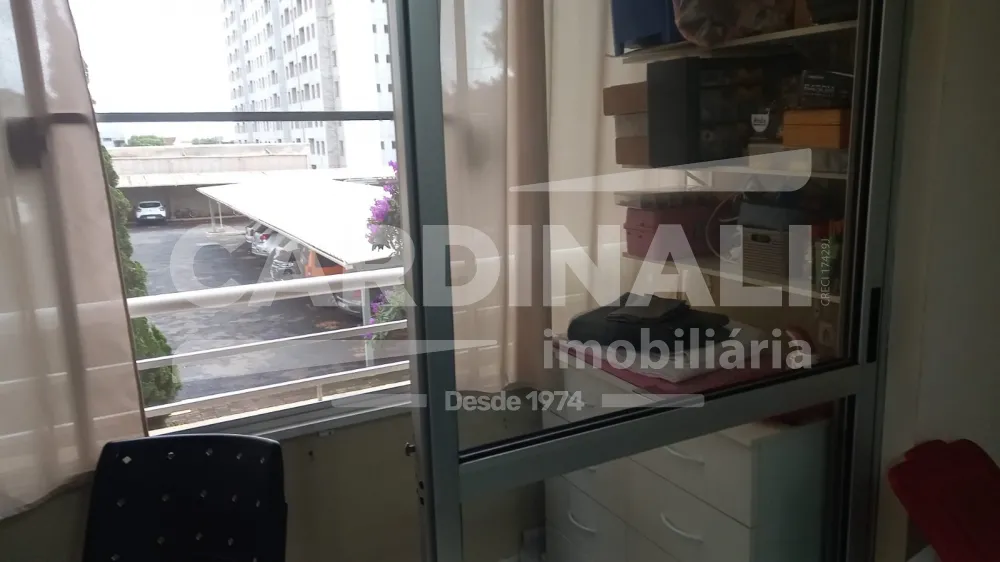 Comprar Apartamento / Padr&atilde;o em Araraquara R$ 320.000,00 - Foto 8