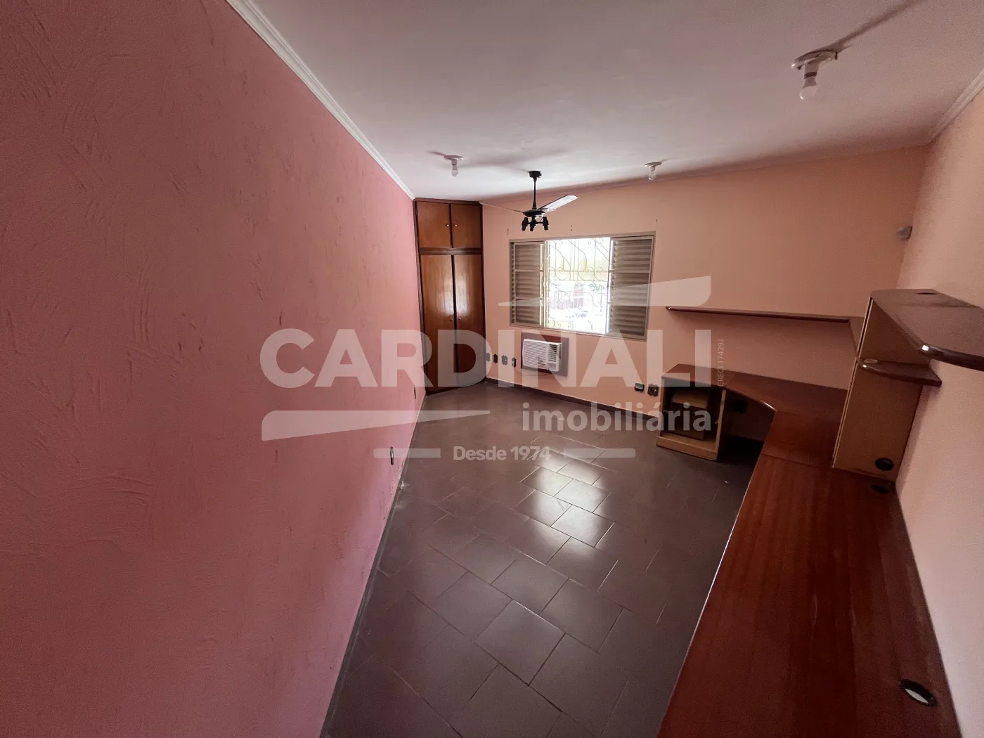 Comercial / Pr&eacute;dio em Ribeir&atilde;o Preto , Comprar por R$1.100.000,00