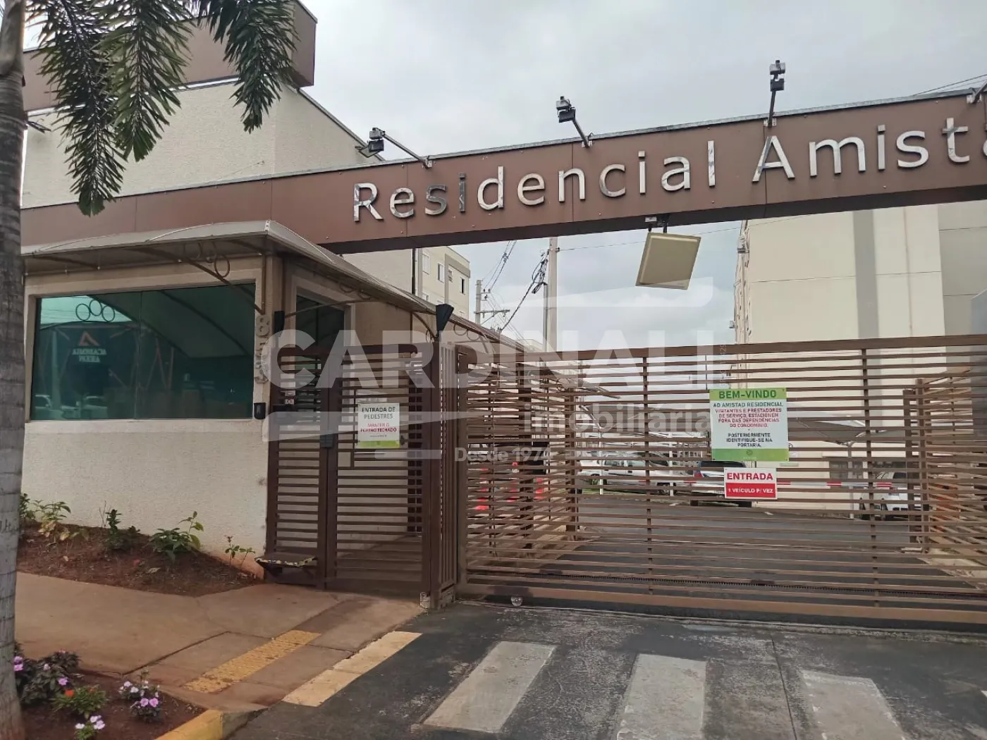 Apartamento / Padr&atilde;o em Araraquara Alugar por R$1.100,00