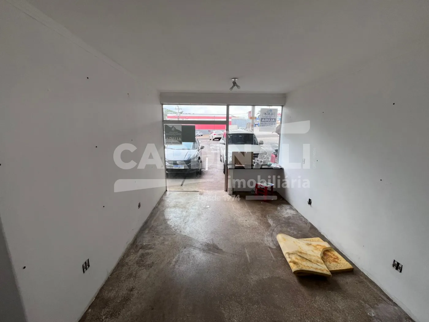 Comercial / Sala em Ribeir&atilde;o Preto Alugar por R$2.500,00