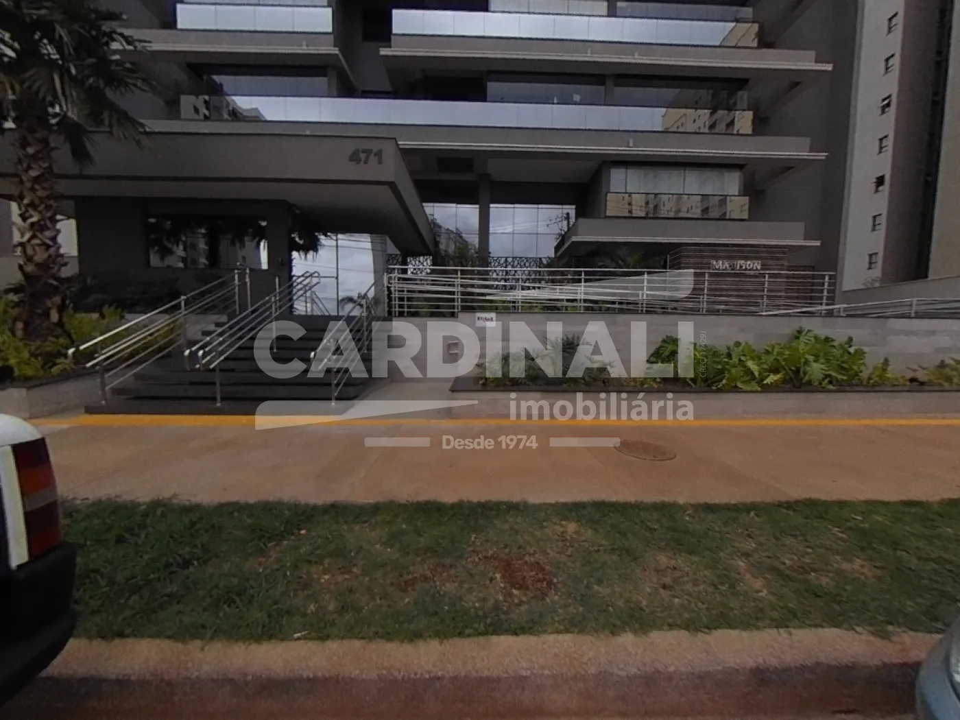 Apartamento / Padr&atilde;o em S&atilde;o Carlos Alugar por R$4.445,00