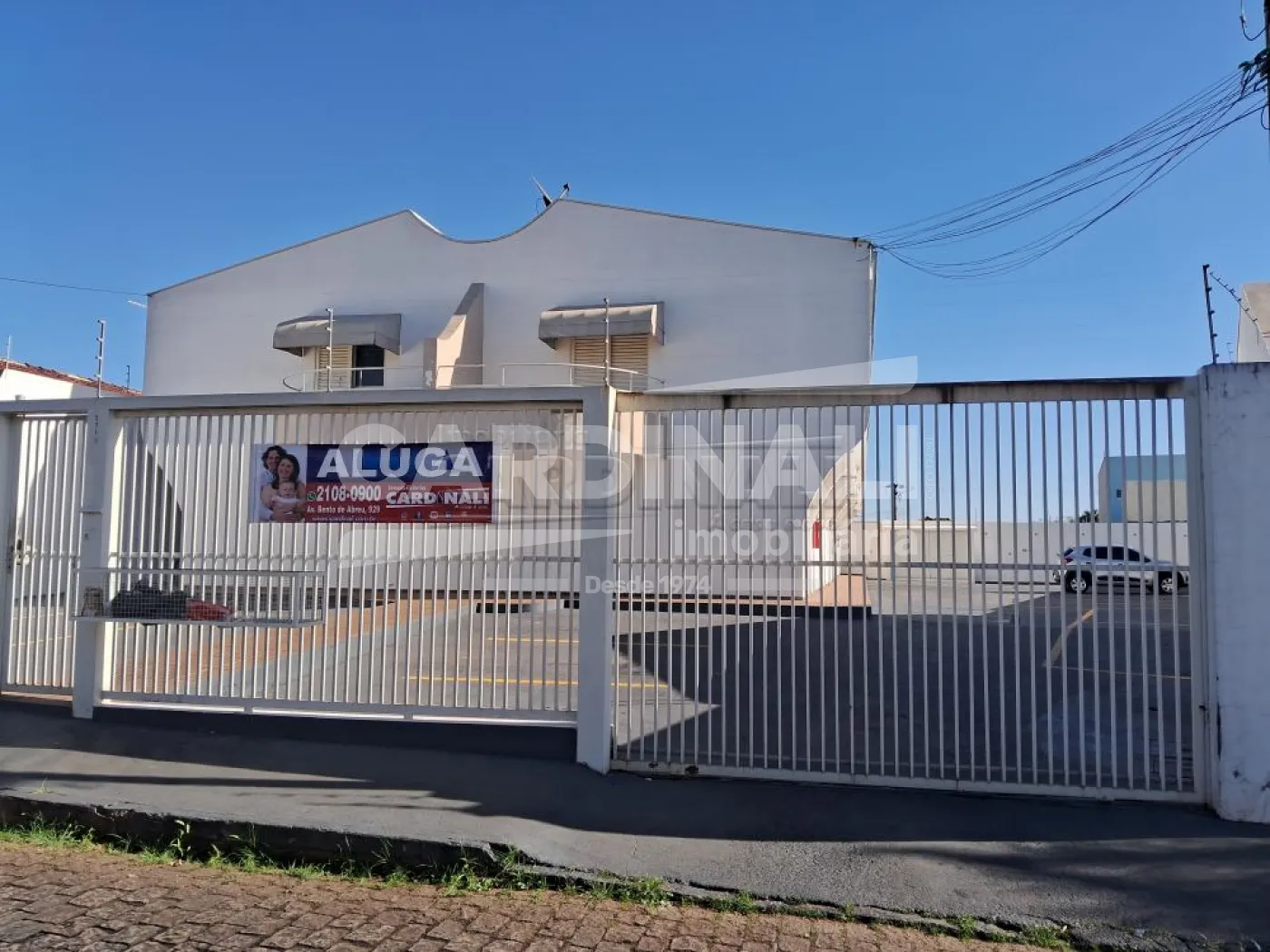 Apartamento / Kitchnet em Araraquara Alugar por R$700,00