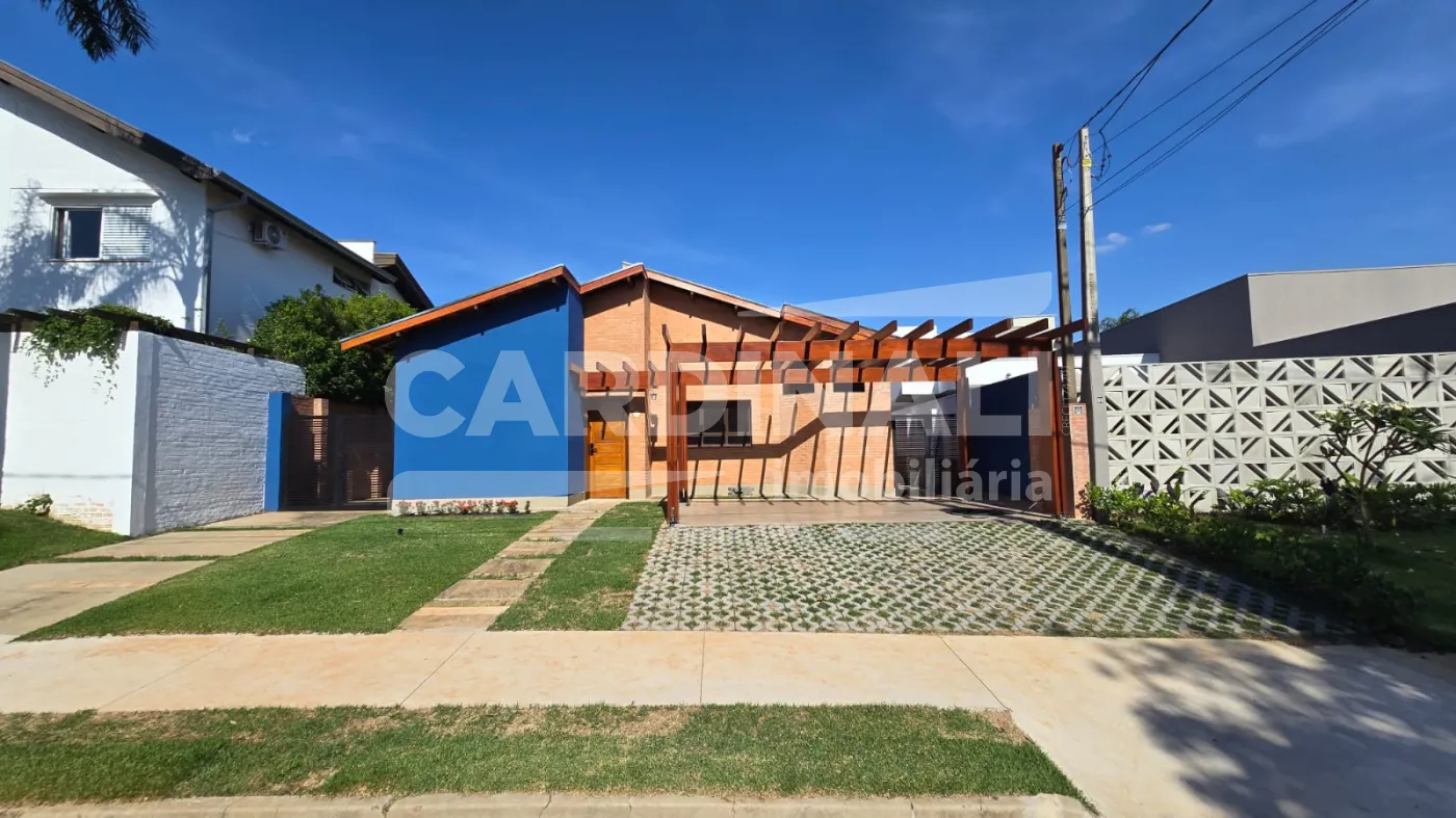 Casa / Condom&iacute;nio em S&atilde;o Carlos 