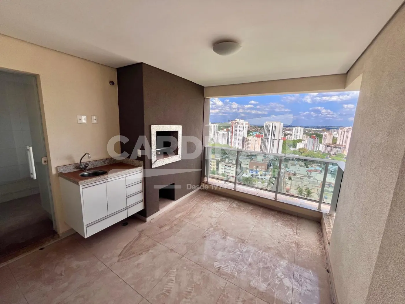Apartamento / Padr&atilde;o em Ribeir&atilde;o Preto Alugar por R$4.500,00