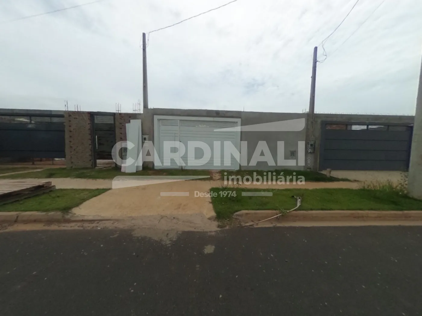 Casa / Padr&atilde;o em S&atilde;o Carlos Alugar por R$1.167,00