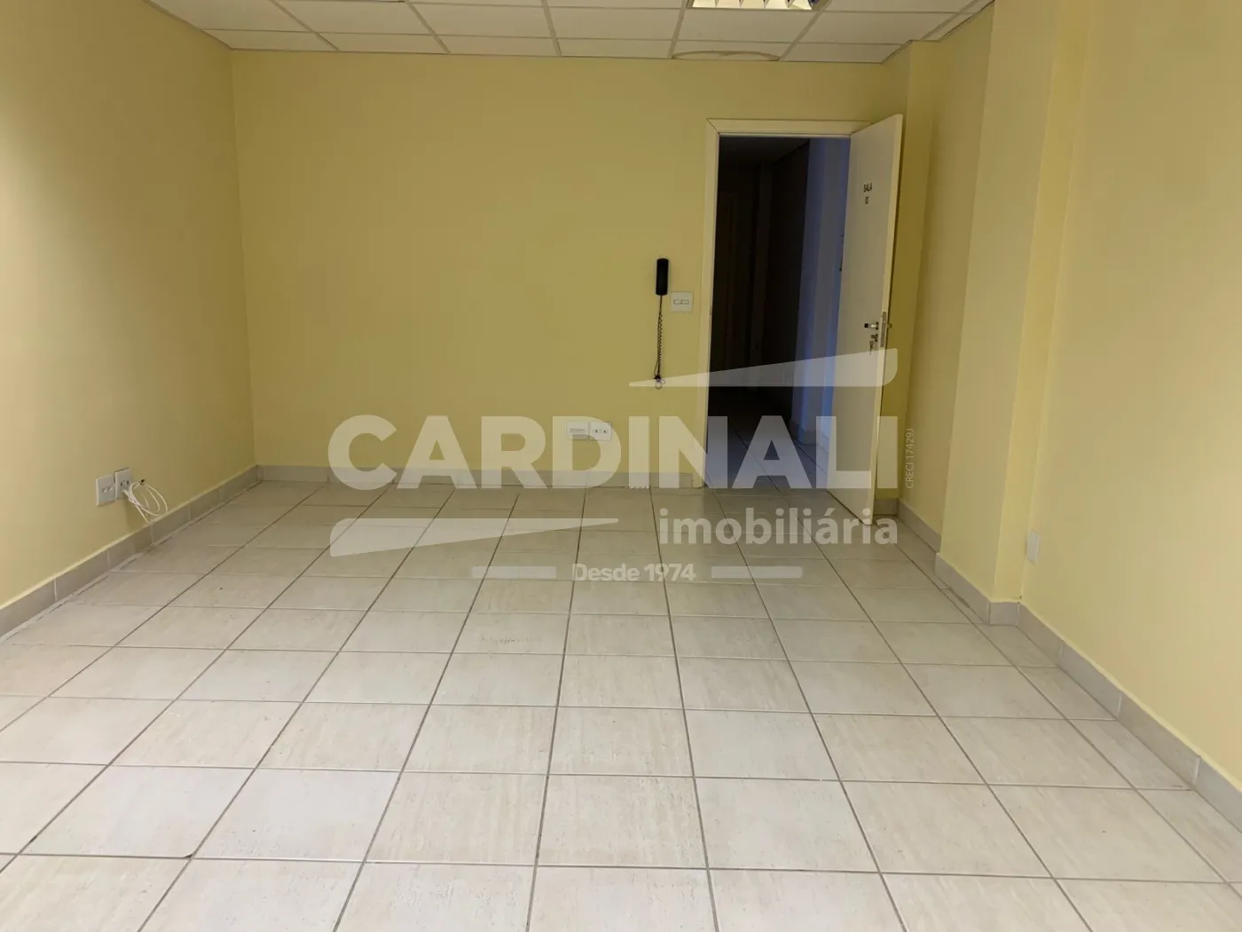 Comercial / Sala sem Condom&iacute;nio em Ribeir&atilde;o Preto Alugar por R$1.500,00