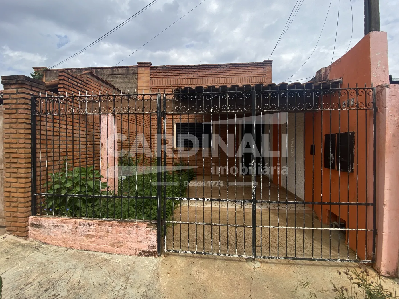 Casa / Padr&atilde;o em S&atilde;o Carlos Alugar por R$1.334,00