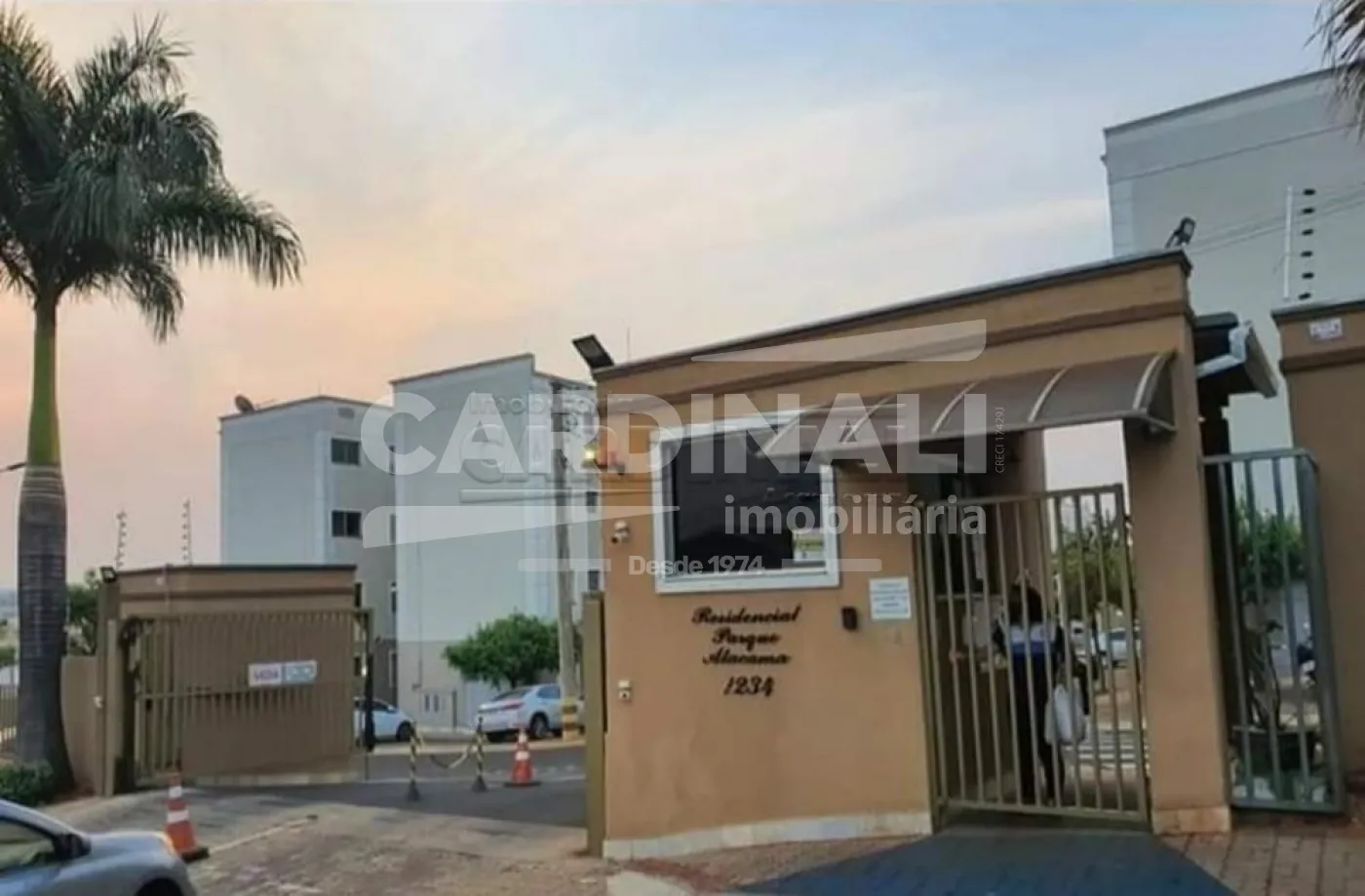 Apartamento / Padr&atilde;o em Araraquara Alugar por R$1.100,00