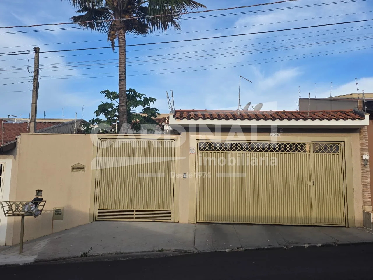 Alugar Casa / Padr&atilde;o em S&atilde;o Carlos R$ 3.889,00 - Foto 1