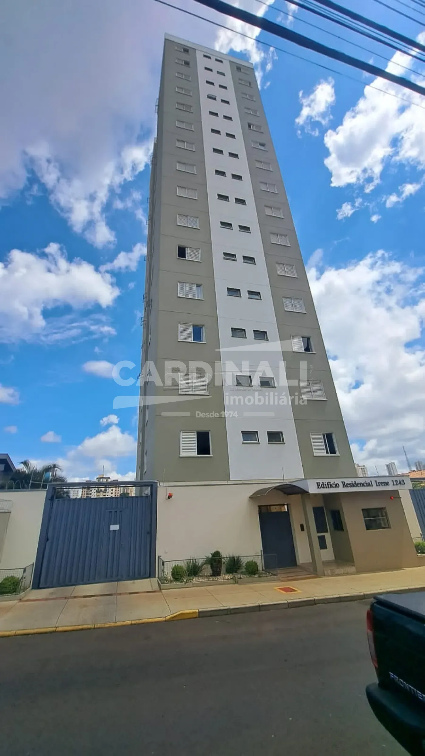 Alugar Apartamento / Padr&atilde;o em S&atilde;o Carlos R$ 1.500,00 - Foto 1