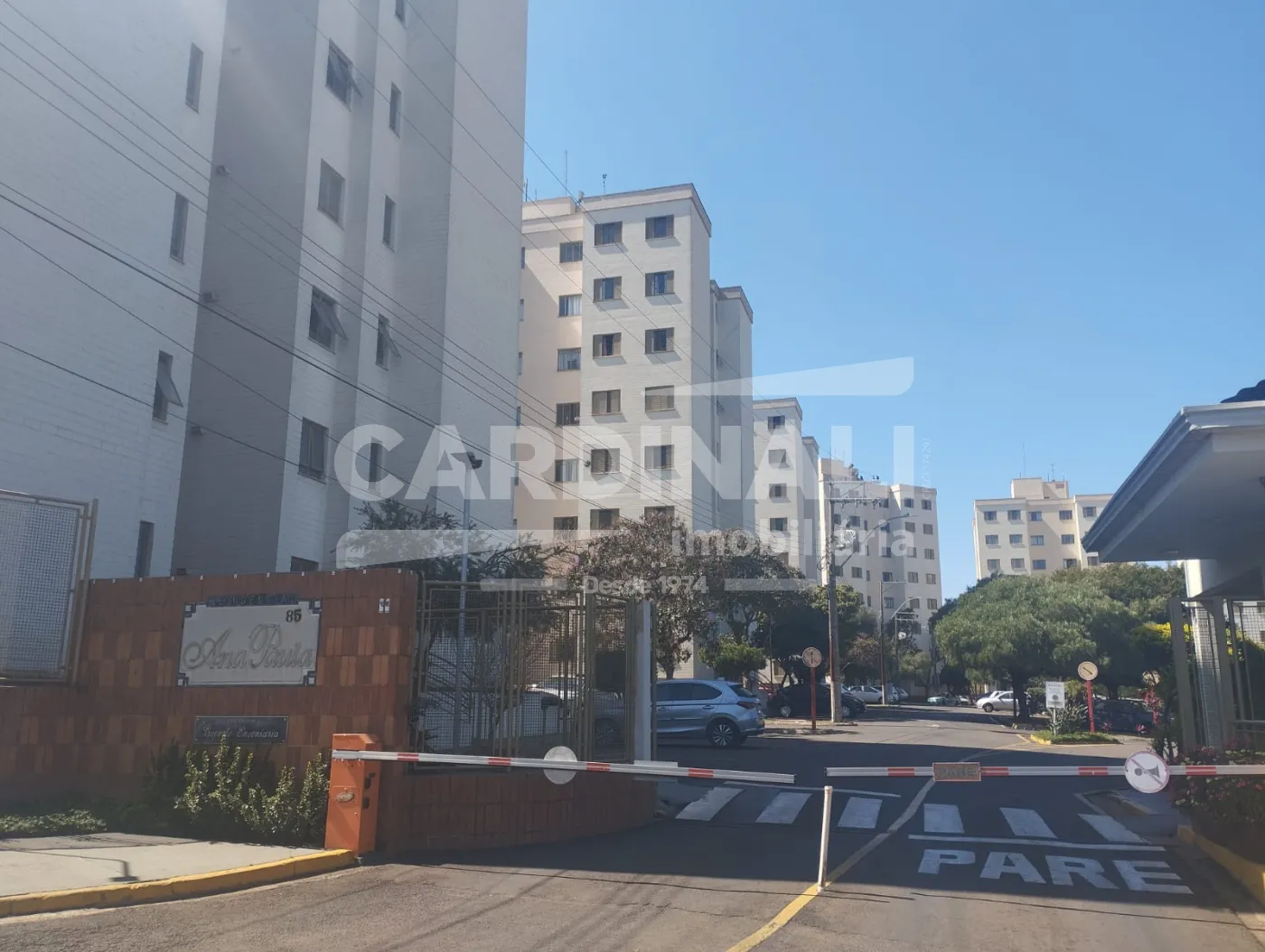 Apartamento / Padr&atilde;o em S&atilde;o Carlos Alugar por R$889,00