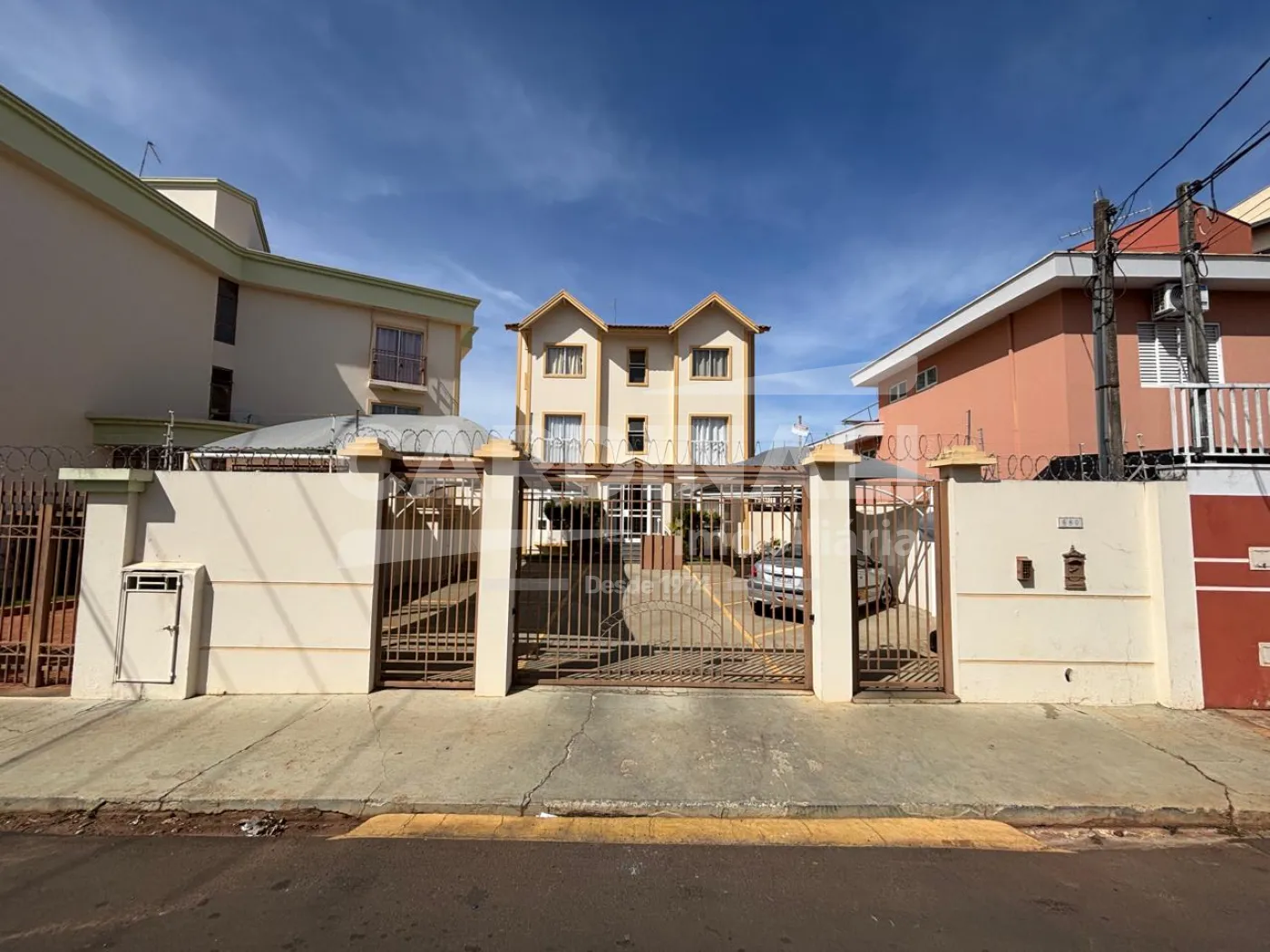 Apartamento / Padr&atilde;o em S&atilde;o Carlos Alugar por R$1.500,00