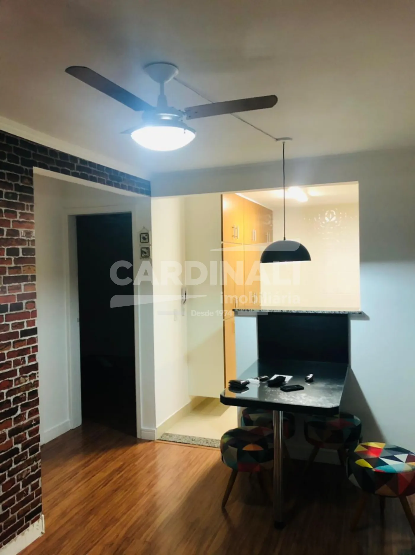Apartamento / Padr&atilde;o em S&atilde;o Carlos , Comprar por R$200.000,00