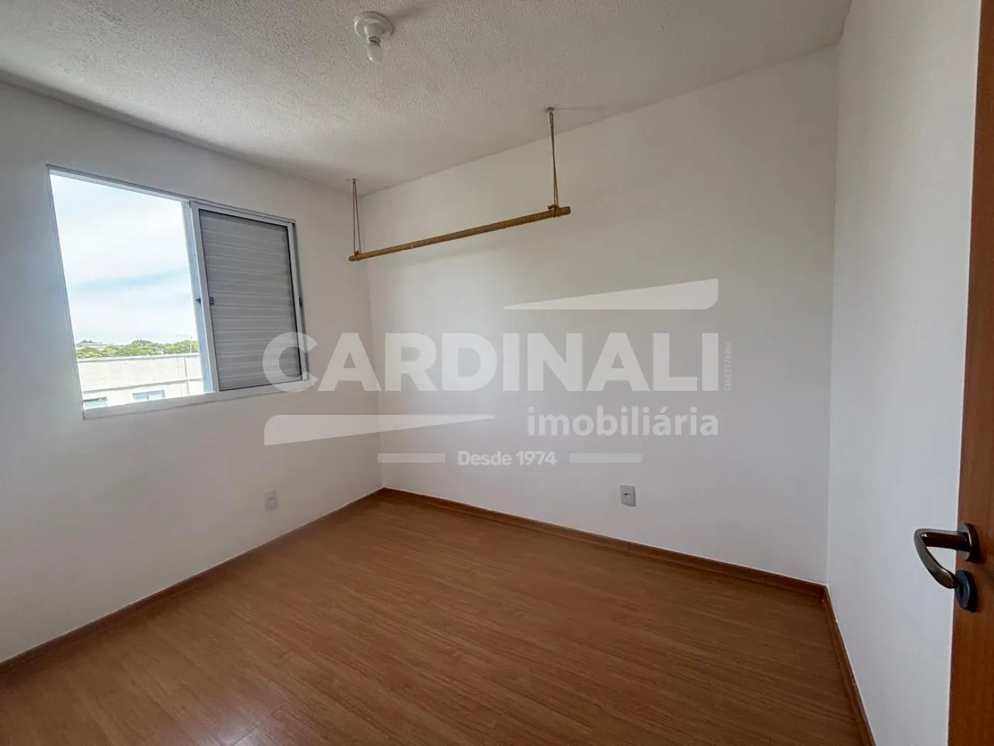 Alugar Apartamento / Padr&atilde;o em S&atilde;o Carlos R$ 1.200,00 - Foto 4