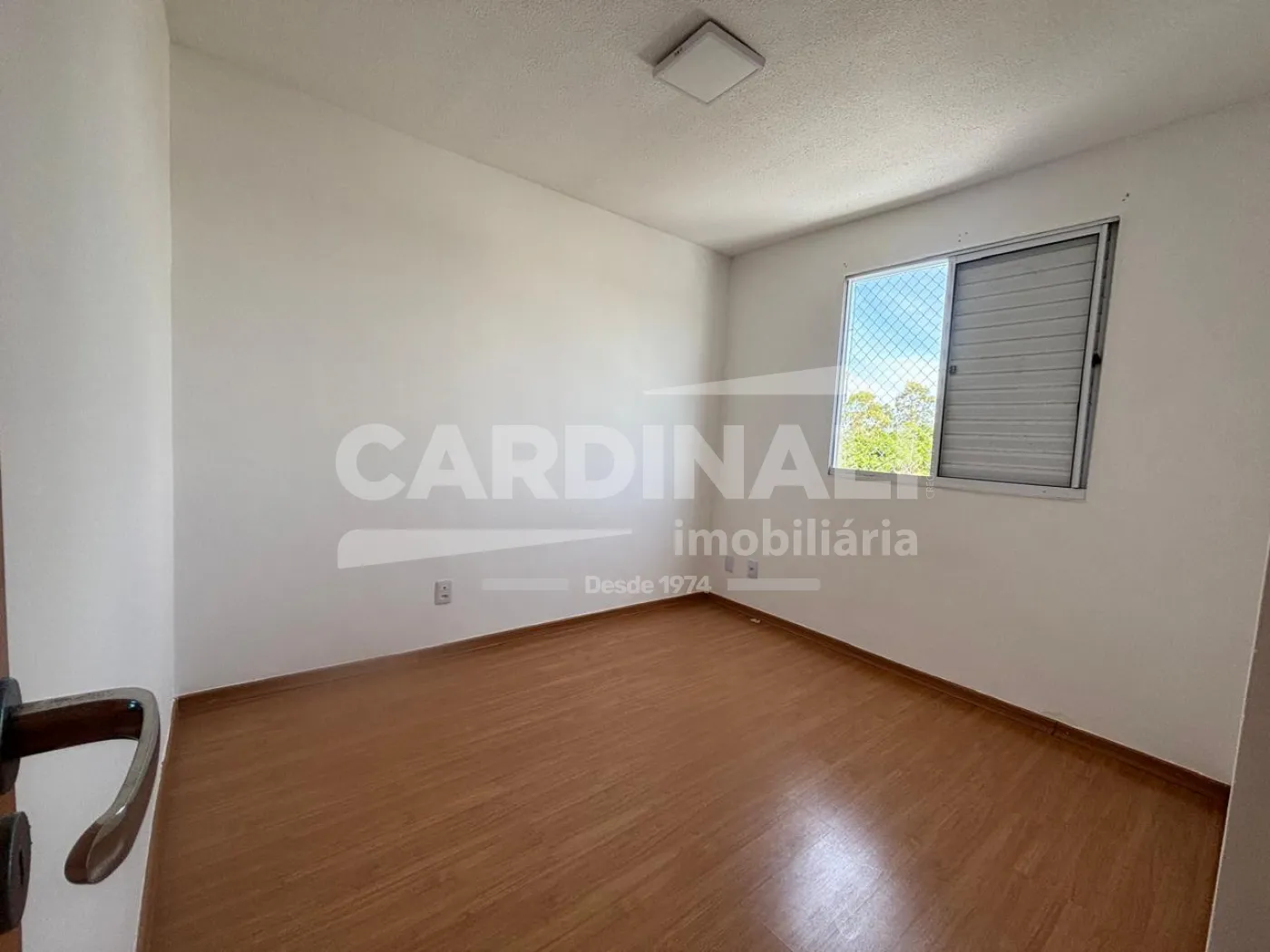 Alugar Apartamento / Padr&atilde;o em S&atilde;o Carlos R$ 1.200,00 - Foto 6